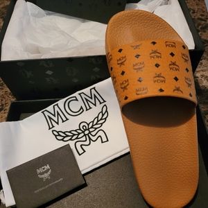MCM Visetos Slide (New). Size:40. Color: Cognac.